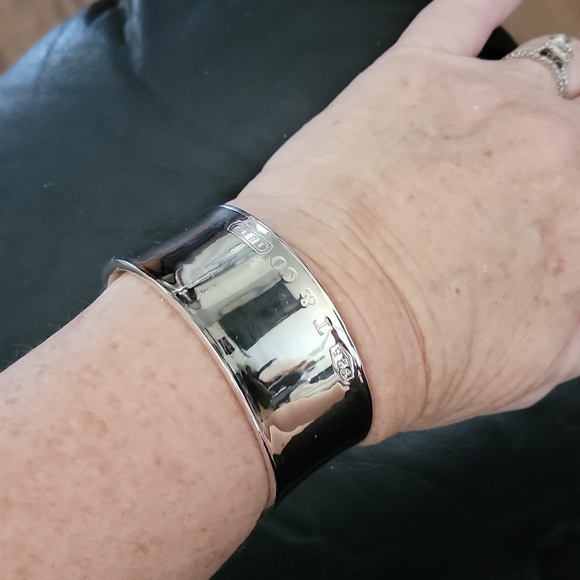 Tiffany & Co Cuff Bracelet - Picture 6 of 7